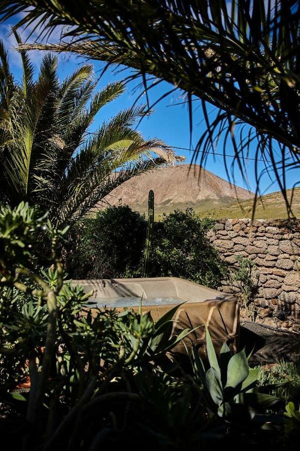 Villa Palmeras Canarias Uga Exterior photo